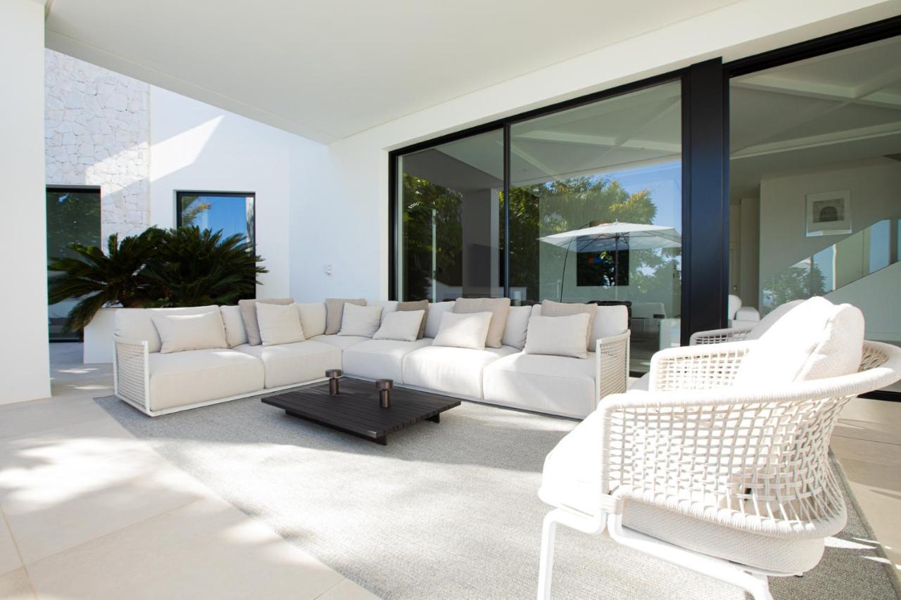 Royale, Moderna Con Piscina Y Vistas Al Mar Pousada *