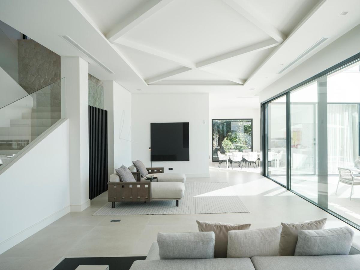 Royale, Moderna Con Piscina Y Vistas Al Mar Marbella